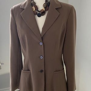 Blazer-Fitted-Brown(Fawn) Eddie Bauer Size 10